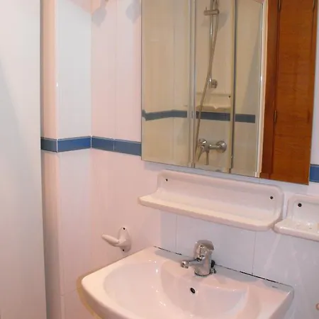 Karmapartment Apartment *