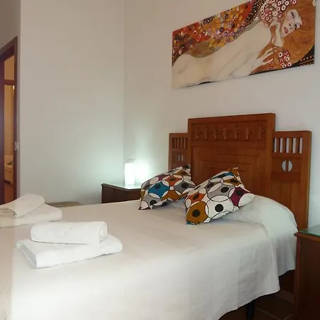 Karmapartment * Seville